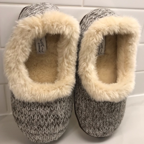 COLDWATER CREEK WALK WITH ME FIRESIDE SLIPPERS - Picture 4 of 12